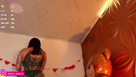 Alicie online show from February 2025 10:00:02 PM