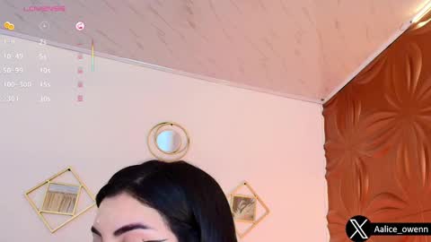 Alicie online show from October 2025 09:33:01 PM