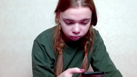 Snapshot of aliiice_stone chatting on December 2024 12:16:02 PM Alice online show from December 2024 12:16:02 PM