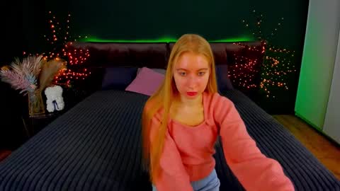 Alina online show from October 2025 06:05:02 AM