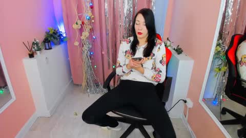 Alina online show from December 2024 11:11:02 AM