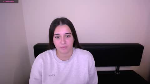 Snapshot of alinaasti_ chatting on October 2025 08:48:02 AM Alina online show from October 2025 08:48:02 AM