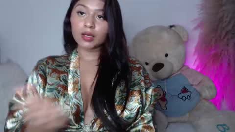 lili online show from January 2025 05:43:02 AM