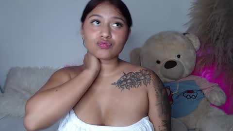 lili online show from January 2025 04:55:01 AM
