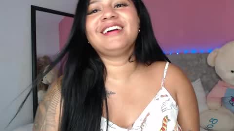 Snapshot of alinakiss_ chatting on April 2026 11:57:02 PM lili online show from April 2026 11:57:02 PM