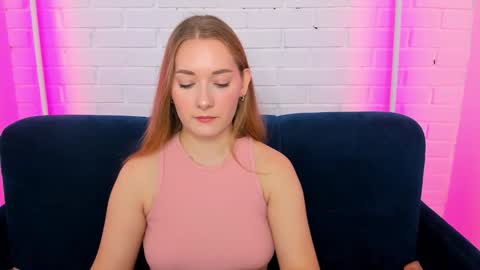 Snapshot of alinawise chatting on October 2025 01:35:01 AM alinawise online show from October 2025 01:35:01 AM