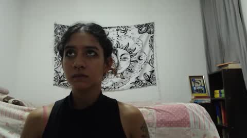 Snapshot of alinawoolf_ chatting on January 2025 02:39:02 AM  Ali  online show from January 2025 02:39:02 AM