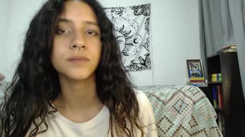 Snapshot of alinawoolf_ chatting on February 2025 01:58:01 AM  Ali  online show from February 2025 01:58:01 AM