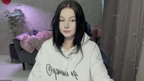 Aline Greeeen online show from November 2025 03:31:02 AM