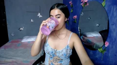 Snapshot of alis_jones__ chatting on September 2025 06:40:02 PM Alis jines   online show from September 2025 06:40:02 PM
