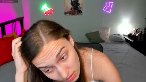 alisa__kelly online show from October 2025 01:17:02 AM