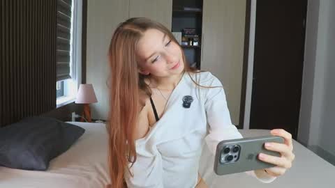 Alice                                   Fansly Alisa01 online show from May 2026 02:42:01 AM