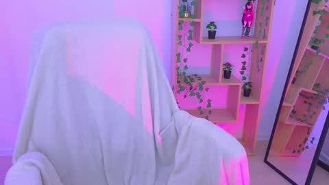 Alise online show from October 2025 07:07:02 AM