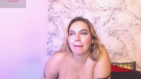 Snapshot of alisha_indira_ chatting on February 2025 07:22:02 AM Andrea online show from February 2025 07:22:02 AM