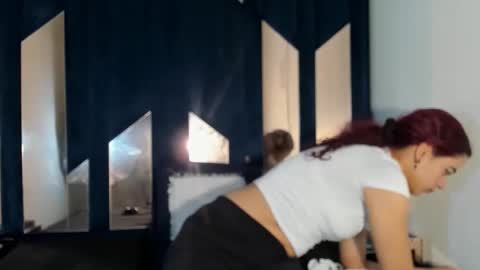 alishaevans_rs online show from November 2025 03:07:02 PM