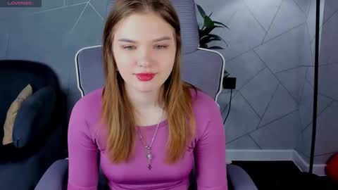 Snapshot of alisia_martin chatting on March 2026 12:57:01 AM Alisia online show from March 2026 12:57:01 AM