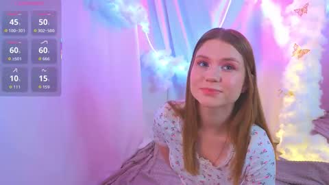 Alisia online show from October 2025 05:19:02 PM