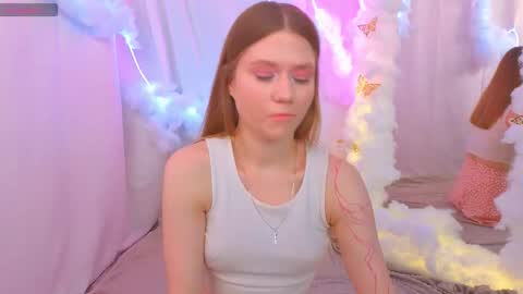 Alisia online show from October 2025 08:45:01 AM