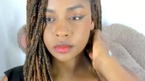 Snapshot of alison_ker chatting on September 2025 01:53:01 AM Sofias house online show from September 2025 01:53:01 AM