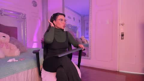 Snapshot of alisonfishert chatting on January 2025 11:58:02 AM Alison Fishert online show from January 2025 11:58:02 AM
