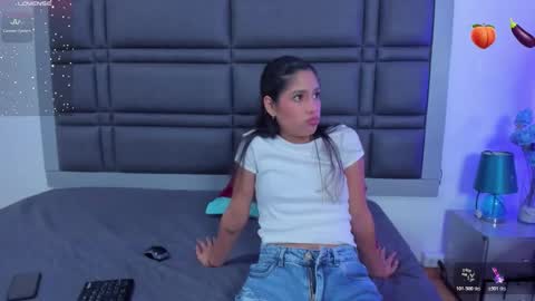 Aliss and Aron online show from November 2025 11:42:01 AM