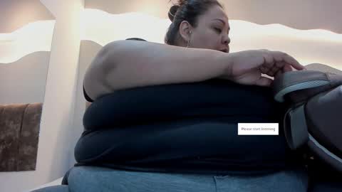 Alisson online show from November 2025 11:11:02 AM