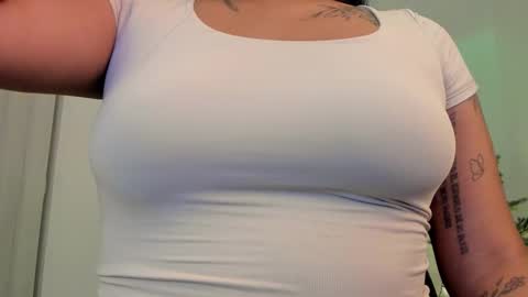 alisson online show from December 2025 02:39:01 AM