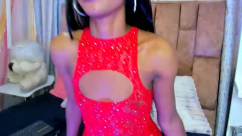 alix noa online show from November 2025 07:50:02 PM