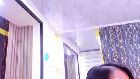 Snapshot of alixlong chatting on December 2024 09:21:01 AM Alix online show from December 2024 09:21:01 AM