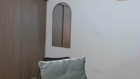 alix online show from December 2025 05:32:01 PM