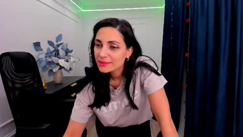 allayerty online show from November 2025 07:36:02 PM