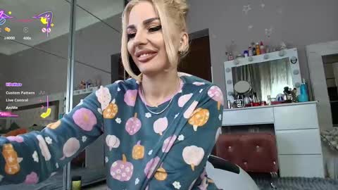 Snapshot of allesya23 chatting on December 2025 10:02:01 AM onlyfansallesya23 online show from December 2025 10:02:01 AM