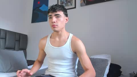 Snapshot of allexserrano chatting on September 2025 07:35:01 PM Allex online show from September 2025 07:35:01 PM