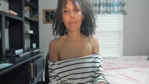 wishlist on bio online show from February 2025 10:10:02 PM