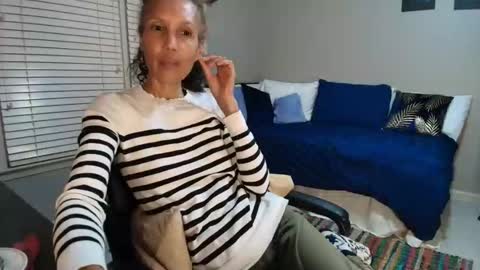 wishlist on bio online show from November 2025 11:59:02 PM