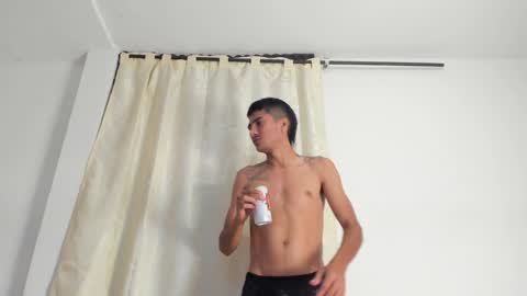 Snapshot of allisonjustingb chatting on January 2025 12:52:01 PM AllisonJustin online show from January 2025 12:52:01 PM