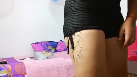 allisonnjones online show from November 2025 08:52:02 PM