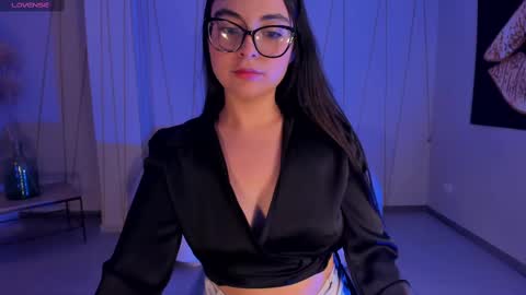 Snapshot of allisonrogersx chatting on March 2025 03:28:02 AM Allison Rogers online show from March 2025 03:28:02 AM