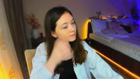 Snapshot of alluringeyess chatting on November 2025 09:09:01 AM alluringeyess online show from November 2025 09:09:01 AM