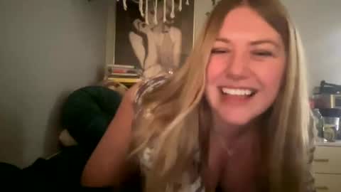 allyanalangel online show from January 2025 04:55:01 AM