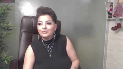 Snapshot of allyiah chatting on December 2024 09:28:01 PM online show from December 2024 09:28:01 PM