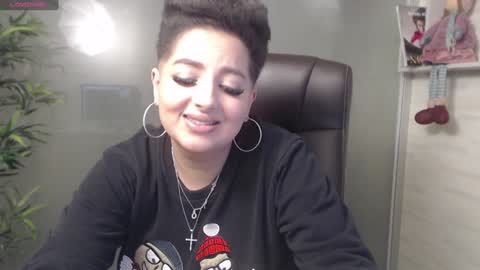 Snapshot of allyiah chatting on December 2024 01:28:01 AM online show from December 2024 01:28:01 AM