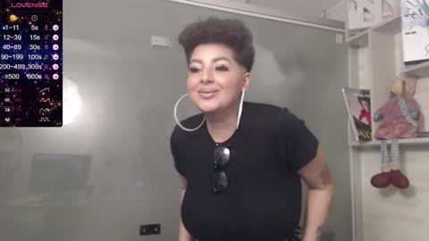 Snapshot of allyiah chatting on January 2025 10:34:02 PM online show from January 2025 10:34:02 PM