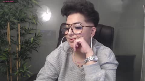 Snapshot of allyiah chatting on January 2025 10:54:01 PM online show from January 2025 10:54:01 PM