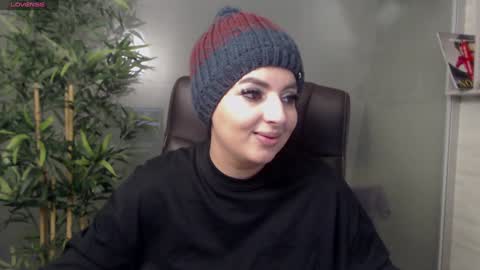 Snapshot of allyiah chatting on January 2025 01:41:02 AM online show from January 2025 01:41:02 AM