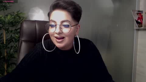 Snapshot of allyiah chatting on February 2025 01:23:02 AM online show from February 2025 01:23:02 AM