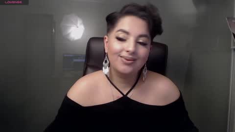 Snapshot of allyiah chatting on February 2025 10:43:01 PM online show from February 2025 10:43:01 PM