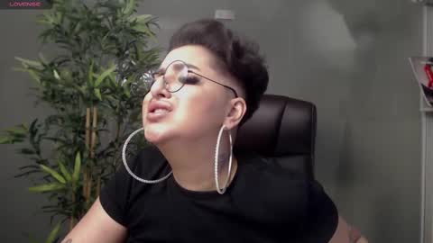 Snapshot of allyiah chatting on February 2025 11:30:02 PM online show from February 2025 11:30:02 PM