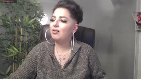 Snapshot of allyiah chatting on February 2025 11:58:02 PM online show from February 2025 11:58:02 PM