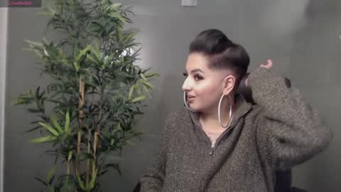 Snapshot of allyiah chatting on February 2025 09:16:02 PM online show from February 2025 09:16:02 PM